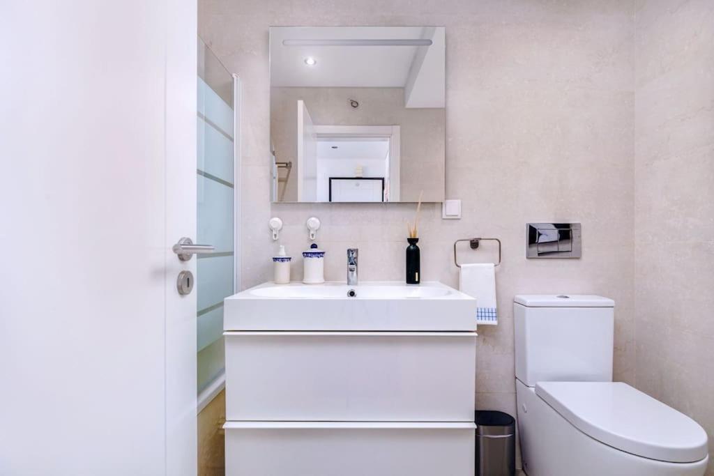 Cozy Bright Space With Landscape And Air Conditioner リスボン エクステリア 写真